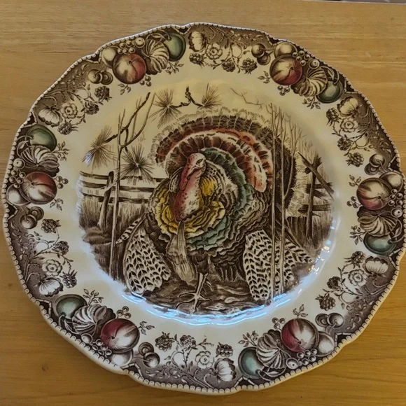 His Majesty Johnson Bros Turkey Dinner Plate. Made in England - Picture 1 of 2